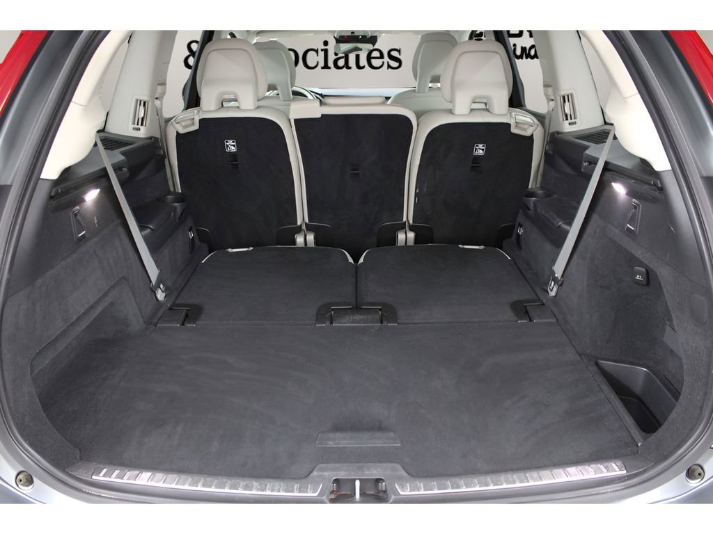 Used 2020 Volvo XC90 T6 Momentum AWD/4WD image 27