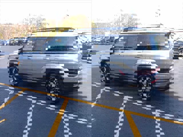 New 2025 Hyundai Santa Fe Limited image 3