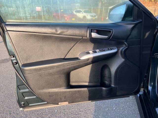Used 2012 Toyota Camry SE image 15