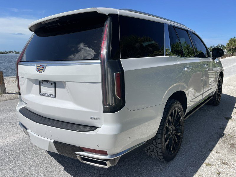 Used 2021 Cadillac Escalade Premium Luxury w/ Driver Assist Tech Package image 6