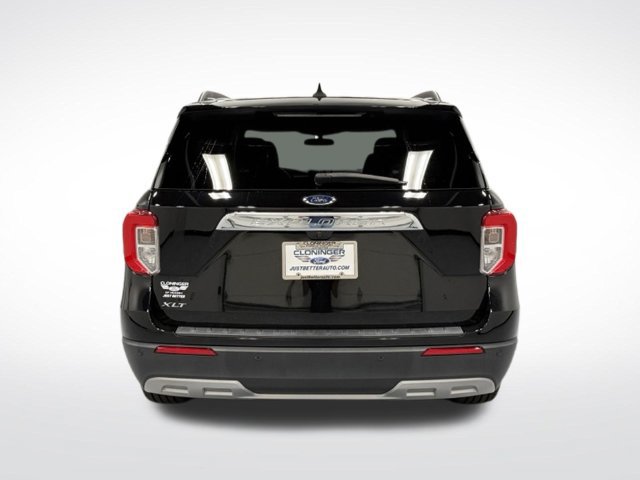 Used 2023 Ford Explorer XLT w/ Equipment Group 202A RWD image 7