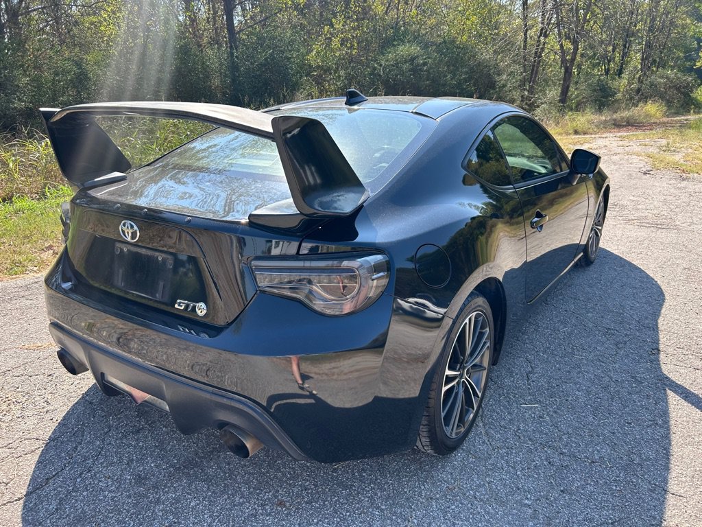 Used 2016 Scion FR-S RWD image 6