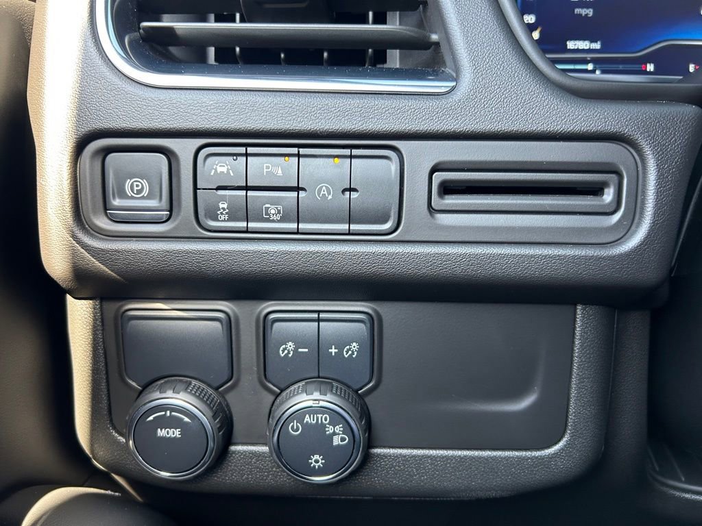 Used 2024 Chevrolet Tahoe RST w/ Luxury Package image 58