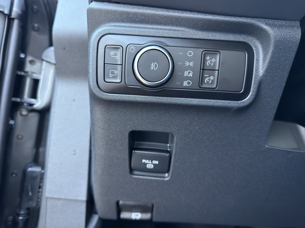 New 2025 Ford Bronco Badlands image 12