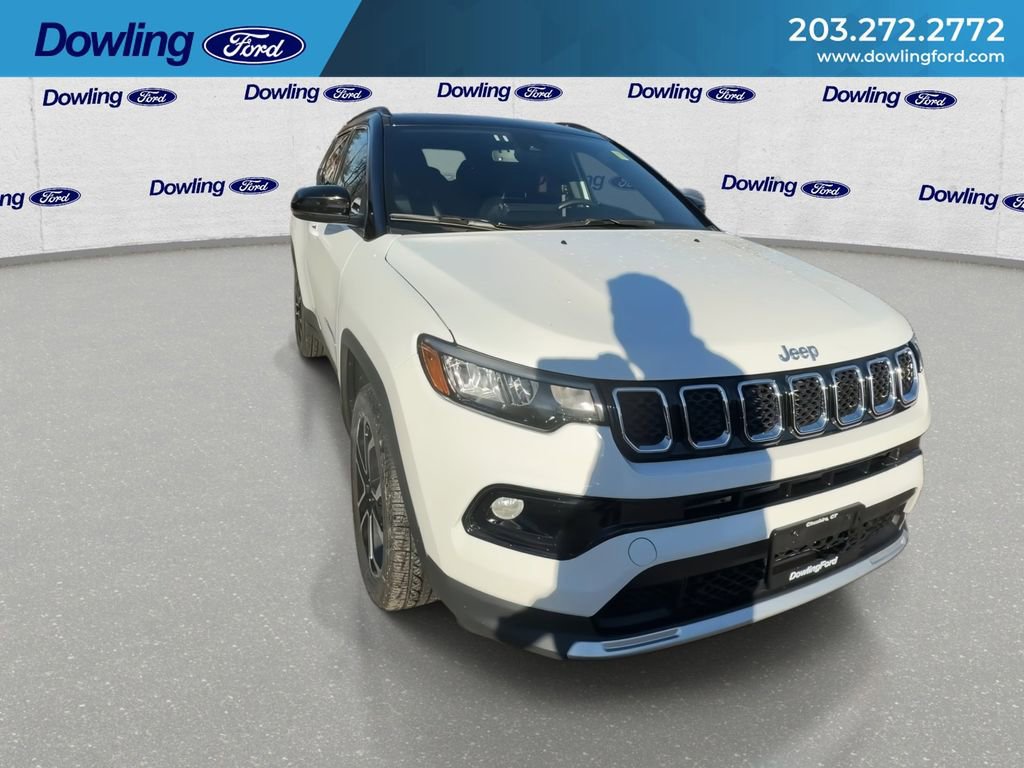 Used 2024 Jeep Compass Limited image 5