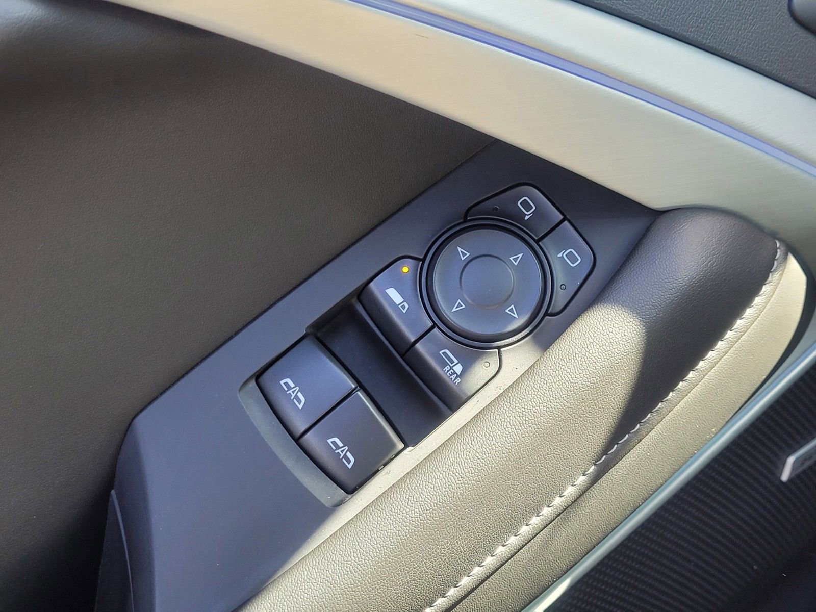 Used 2021 Chevrolet Camaro SS image 16