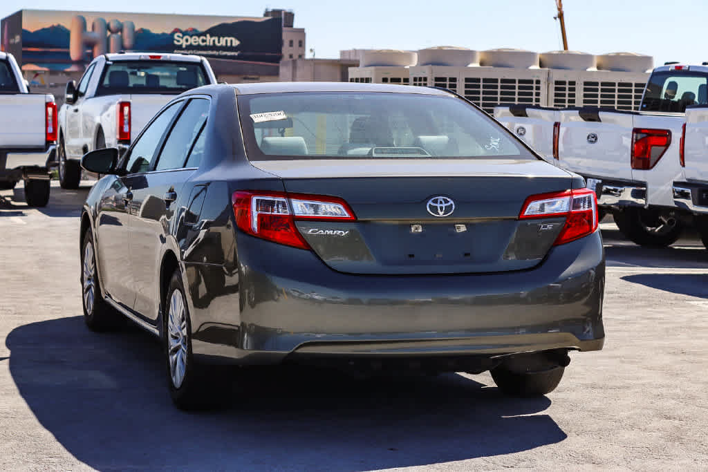 Used 2014 Toyota Camry LE FWD image 6