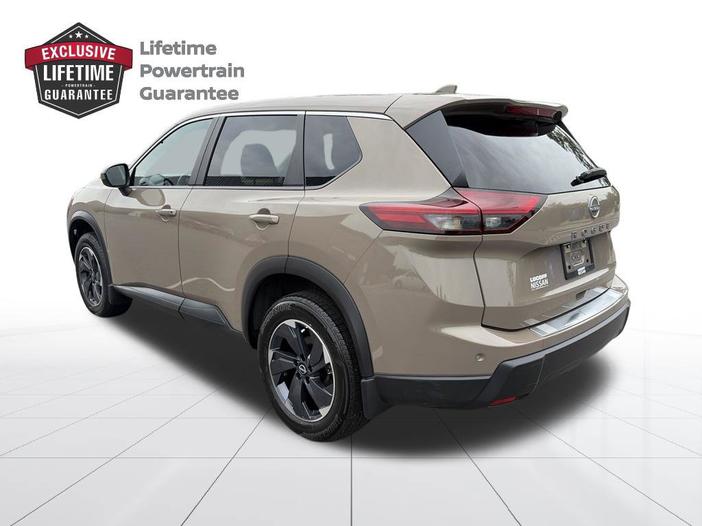 Certified 2025 Nissan Rogue SV FWD image 3