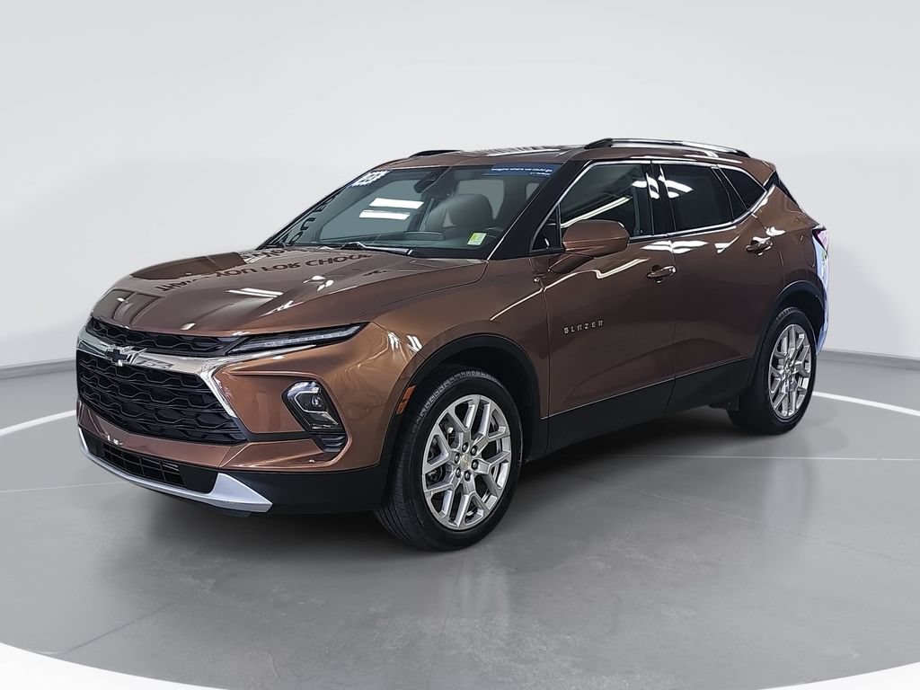 Used 2023 Chevrolet Blazer LT w/ Convenience Package AWD/4WD image 9