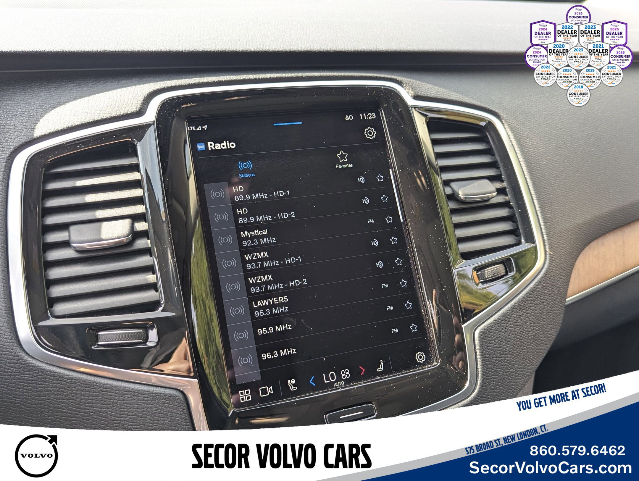 Certified 2024 Volvo XC90 T8 Plus w/ Protection Package Premier image 15