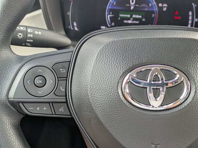 Used 2026 Toyota Corolla LE FWD image 17