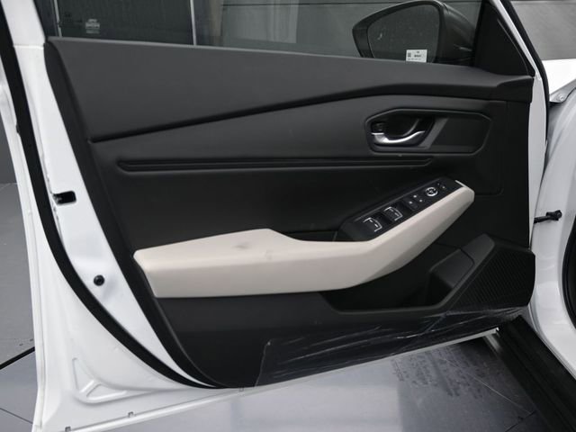 New 2025 Honda Accord SE image 3