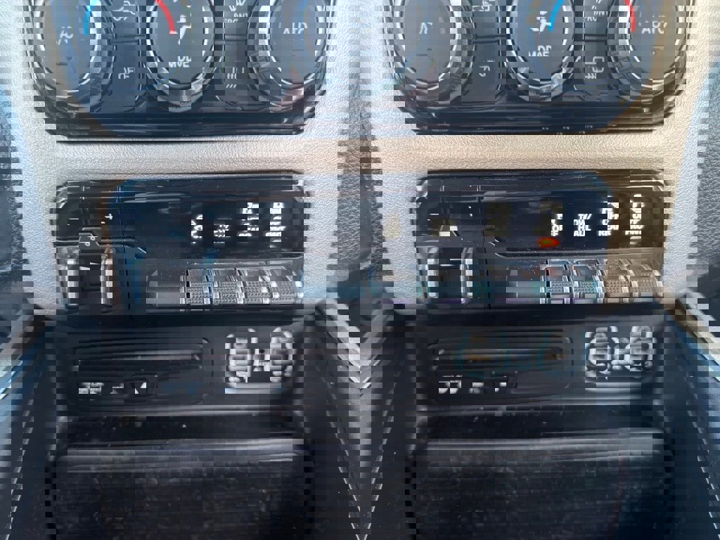 Used 2019 RAM 1500 Laramie image 29