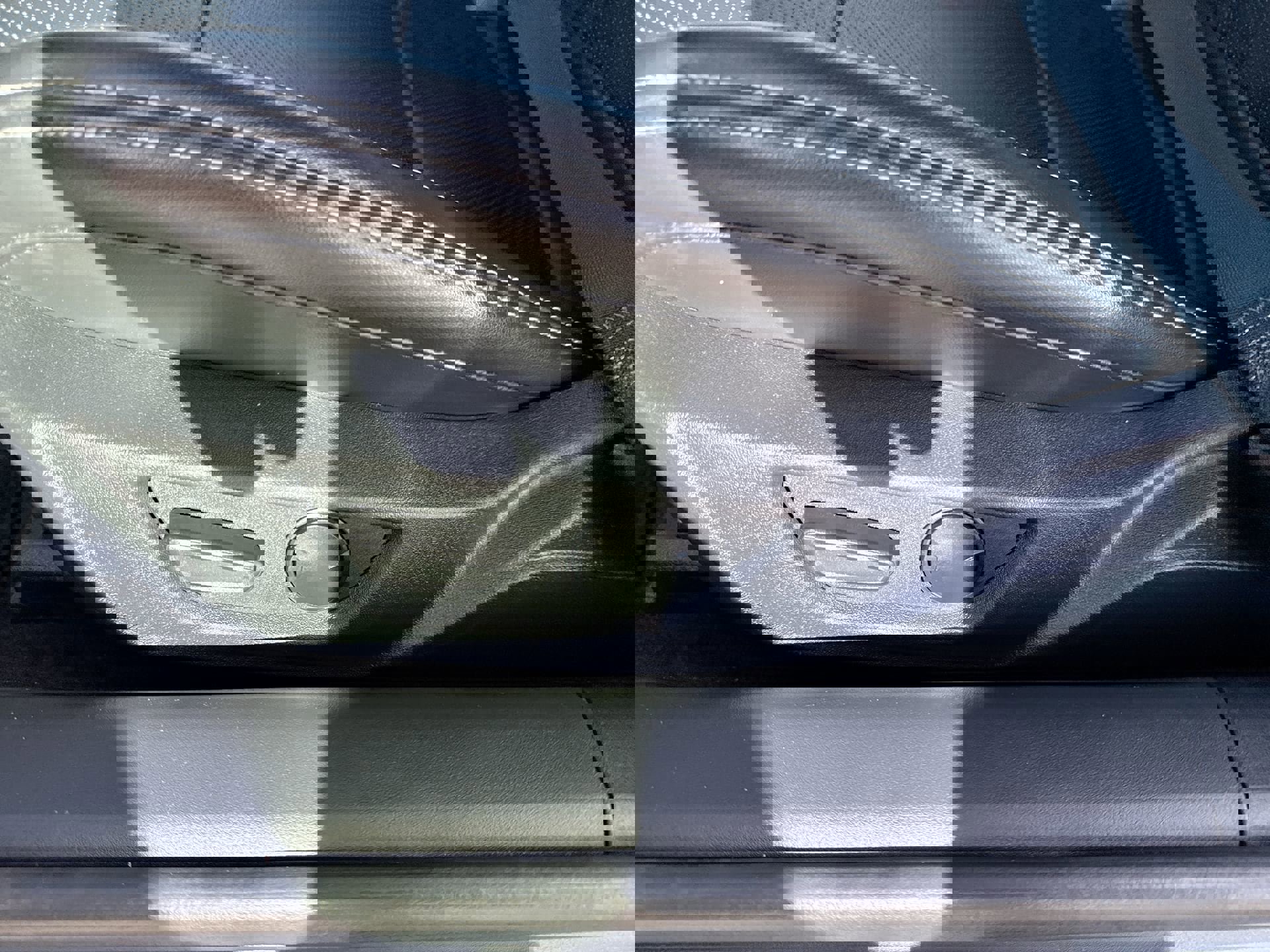 Used 2025 Ford Mustang Premium image 14