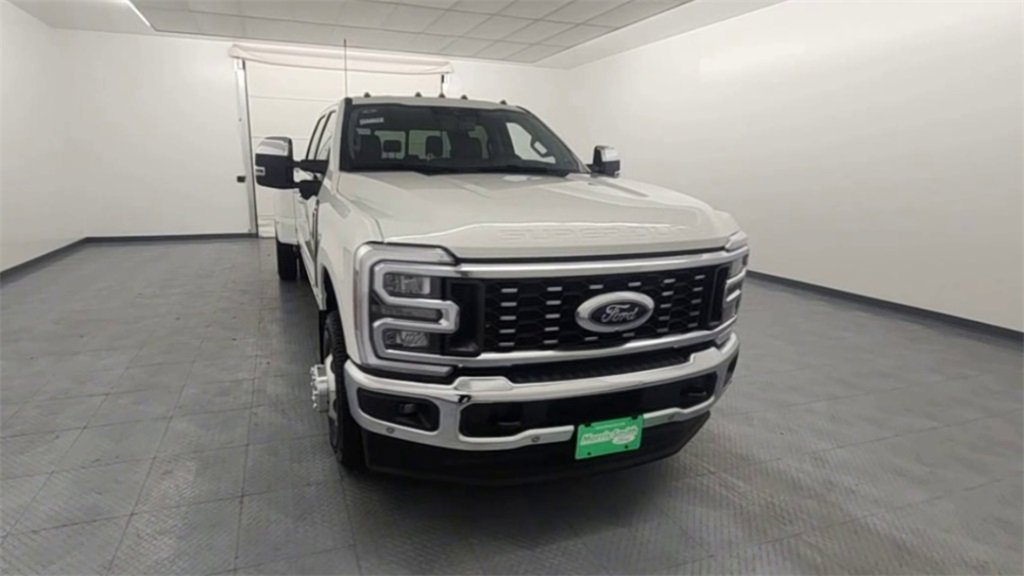New 2025 Ford F350 XL image 3