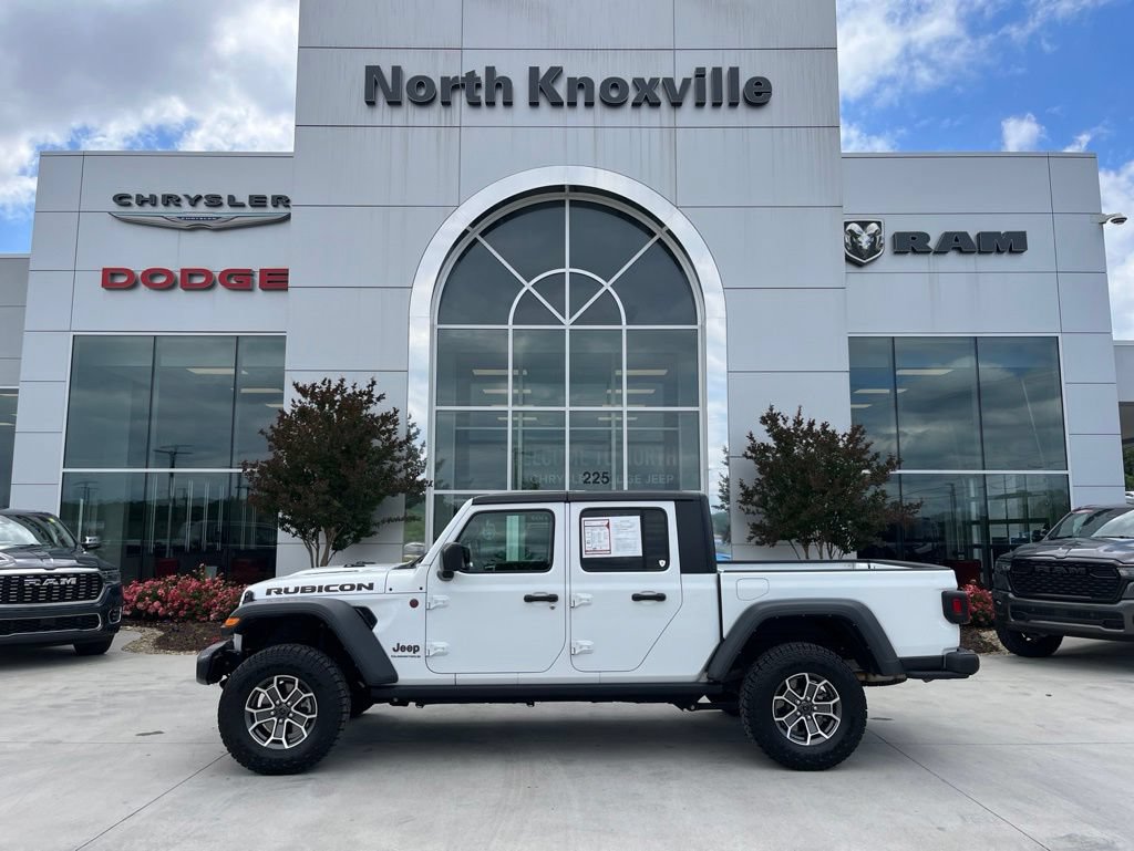Used 2023 Jeep Gladiator Rubicon AWD/4WD image 2