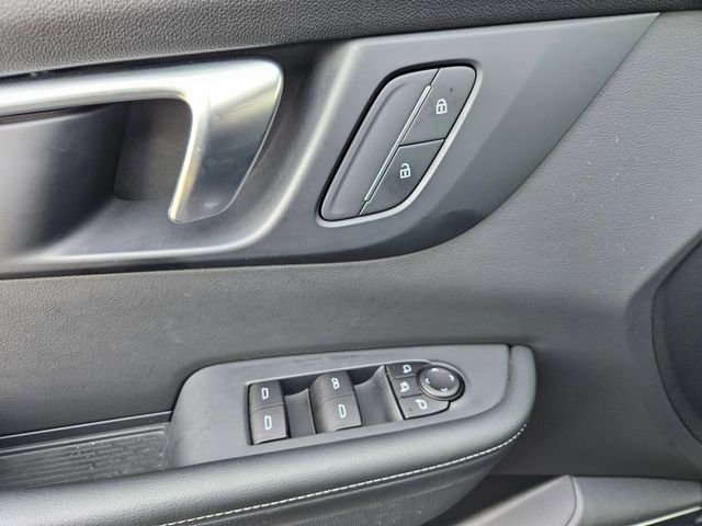 Used 2025 Buick Enclave Preferred image 12