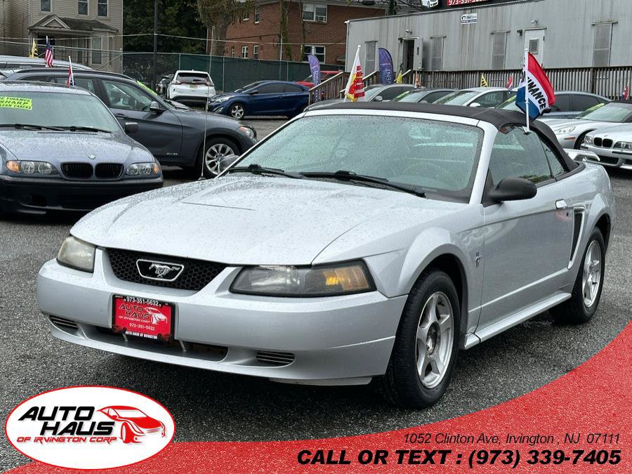 Used 2003 Ford Mustang Premium RWD image 1