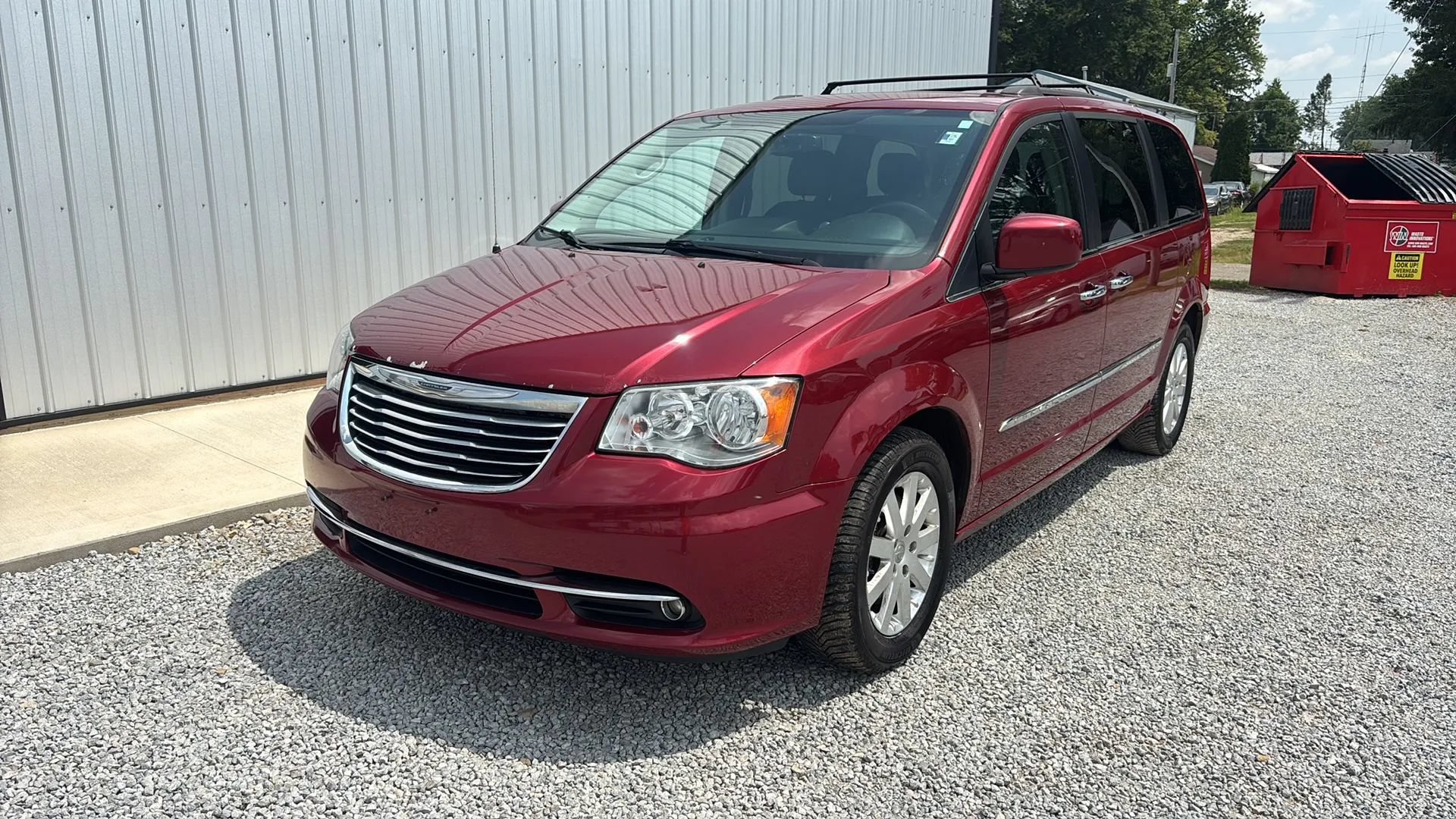 Used 2016 Chrysler Town & Country Touring w/ Driver Convenience Group FWD image 11