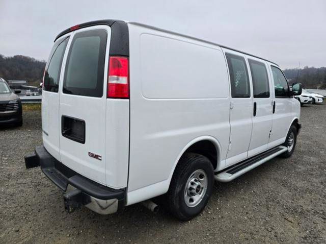 Used 2024 GMC Savana 2500 Work Van w/ Driver Convenience Package image 5