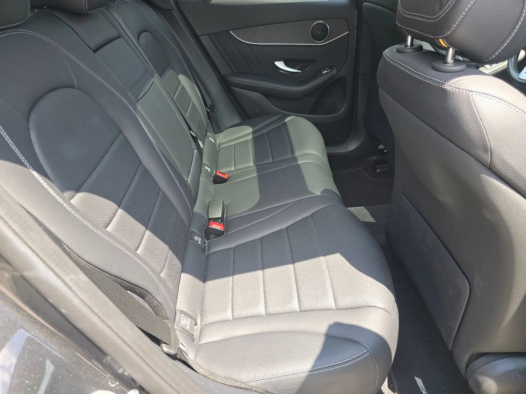 Used 2022 Mercedes-Benz GLC 300 4MATIC image 22