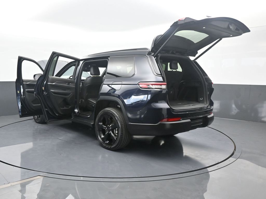 Used 2024 Jeep Grand Cherokee L Limited w/ Black Appearance Package image 77