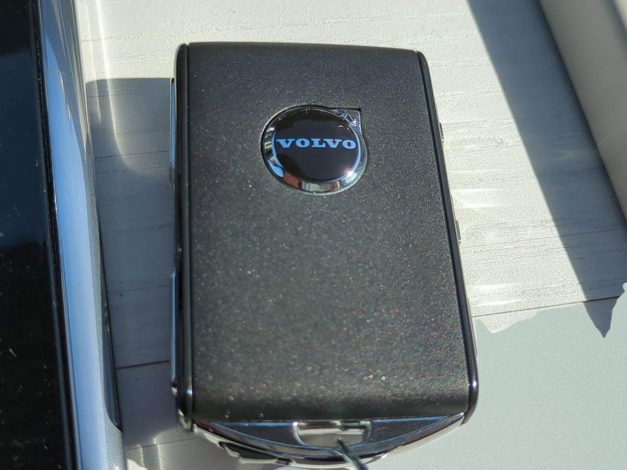 New 2026 Volvo XC60 T8 Ultra w/ Protection Package Premier image 26