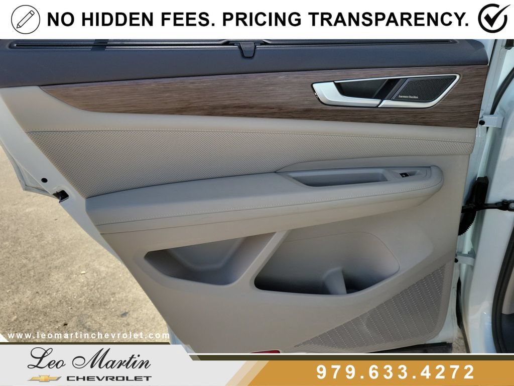 Used 2024 Volkswagen Atlas SEL Premium R-Line AWD/4WD image 14