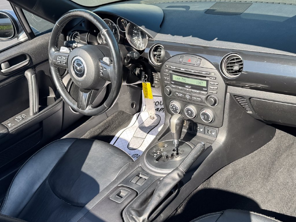 Used 2014 MAZDA MX-5 Miata Grand Touring RWD image 15