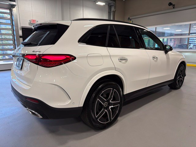 Used 2025 Mercedes-Benz GLC 300 4MATIC image 7