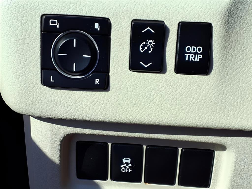 Used 2013 Lexus GX 460 image 27