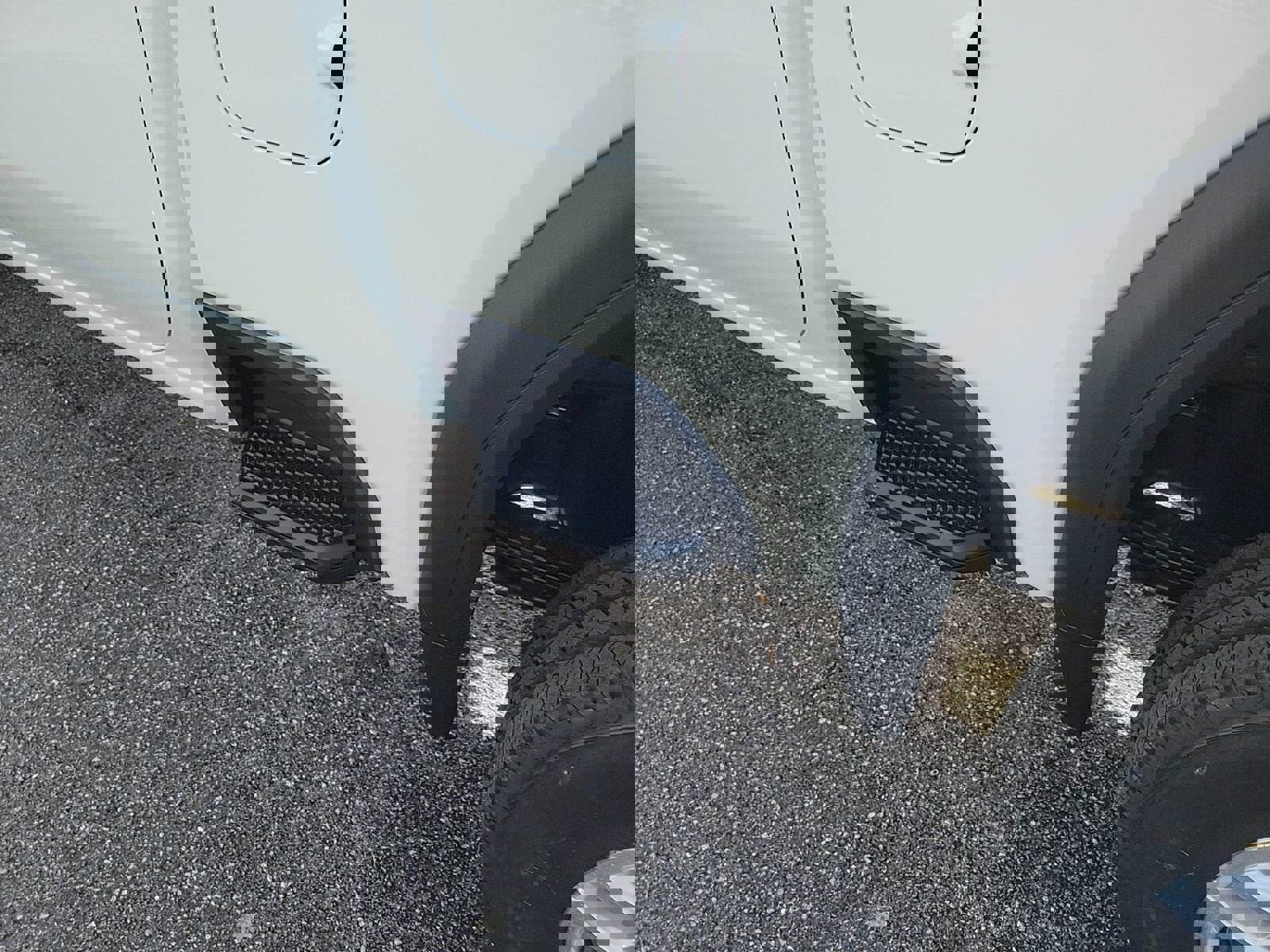 New 2026 GMC Sierra 2500 Pro w/ Convenience Package image 9