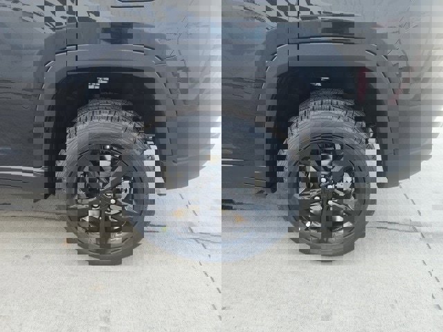 New 2025 Jeep Grand Cherokee Limited w/ Black Appearance Package image 26