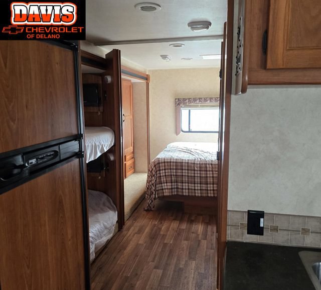 Used 2011 Ford E-450 and Econoline 450 Super Duty w/ Motorhome Prep Pkg RWD image 7