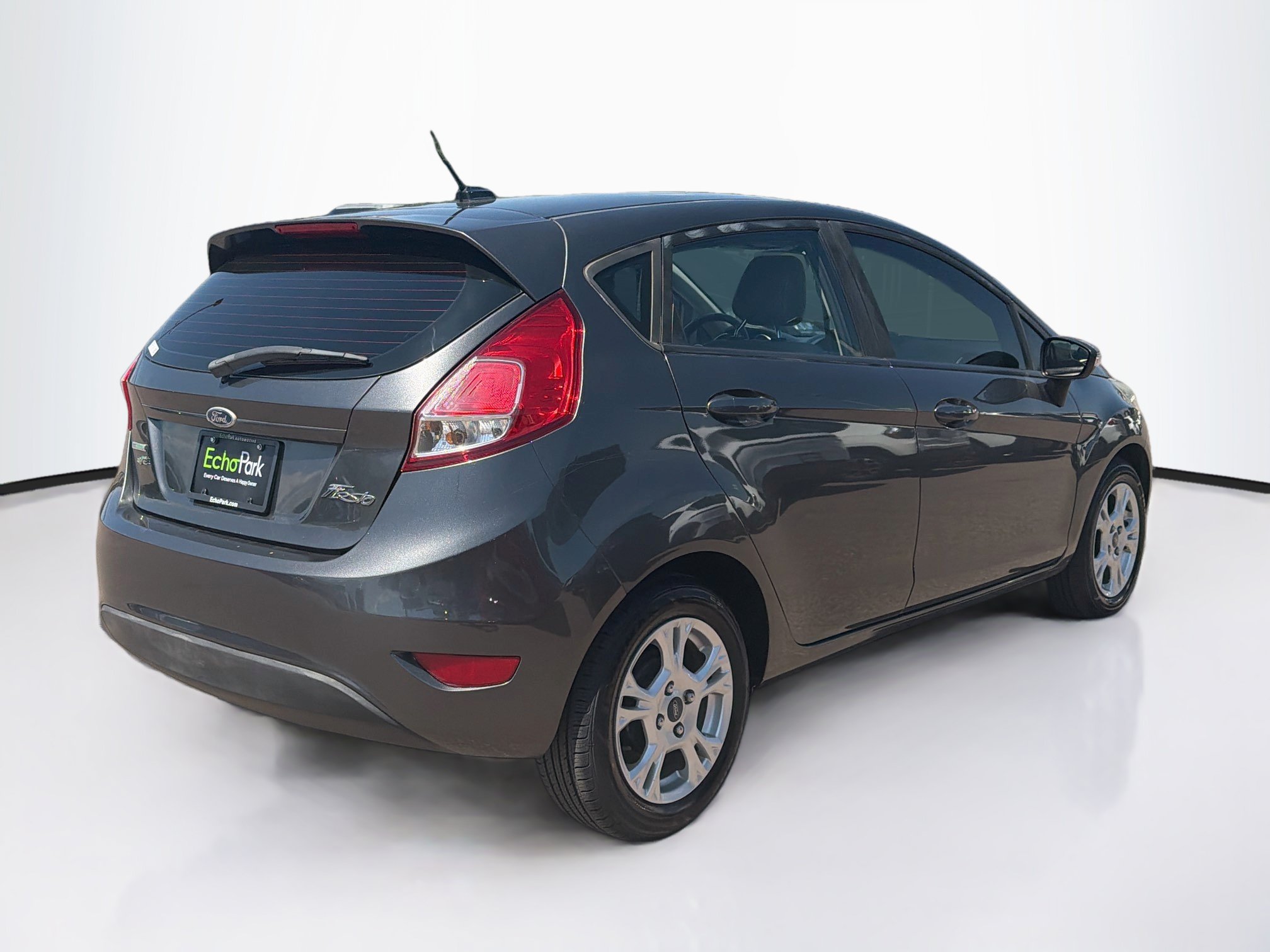 Used 2016 Ford Fiesta SE FWD image 9