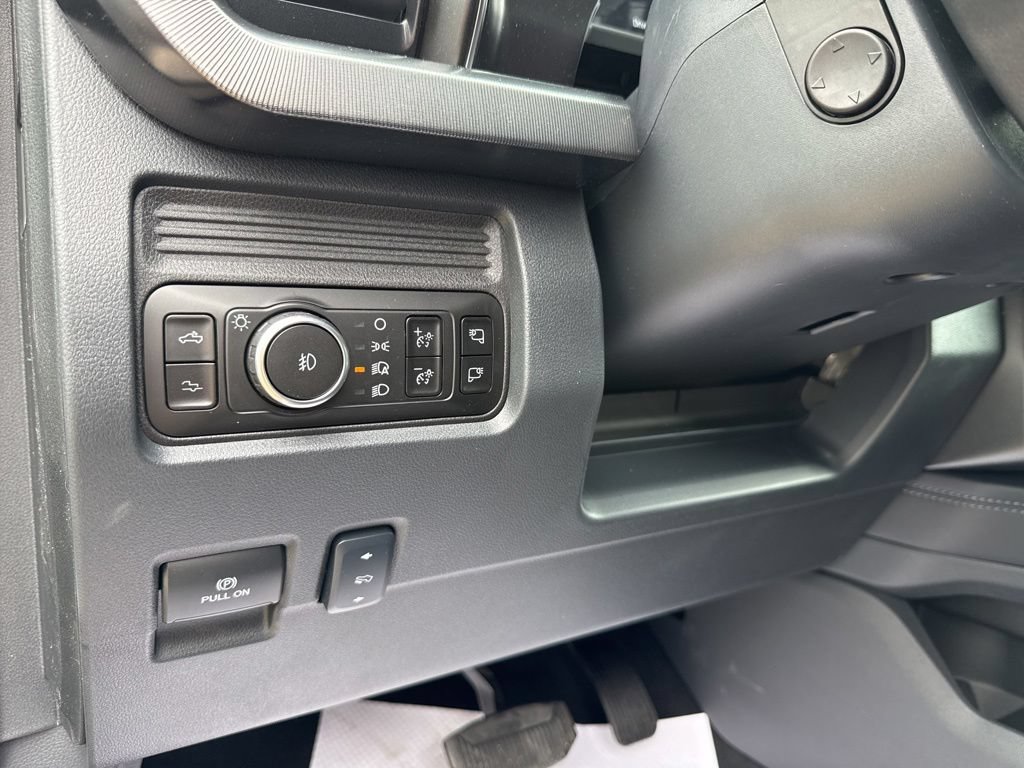 New 2026 Ford F350 Platinum AWD/4WD image 13