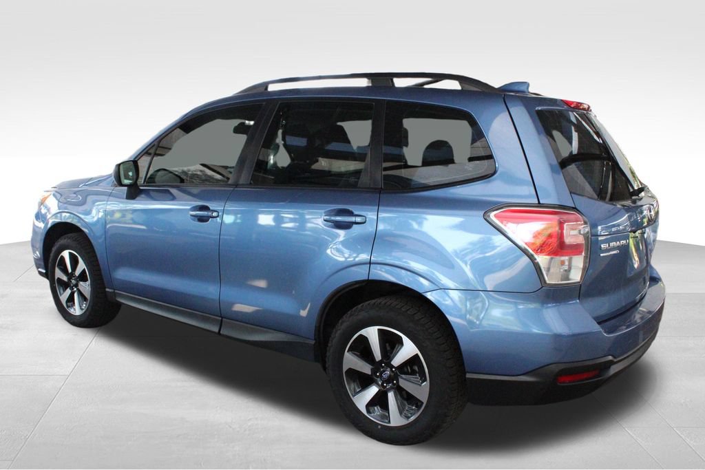 Used 2017 Subaru Forester 2.5i w/ Alloy Wheel Package AWD/4WD image 12