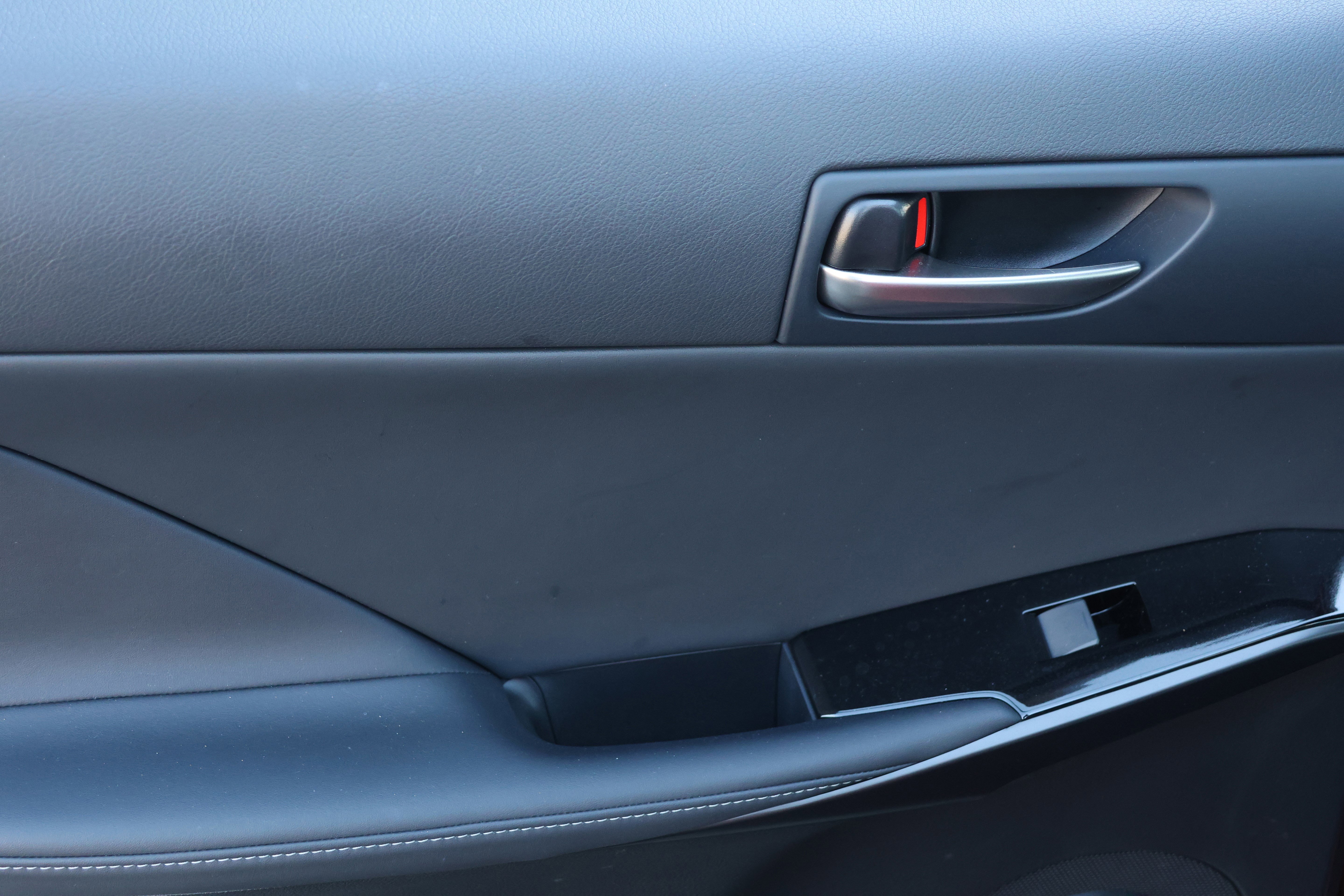 Used 2025 Lexus IS 300 w/ Comfort Package image 33