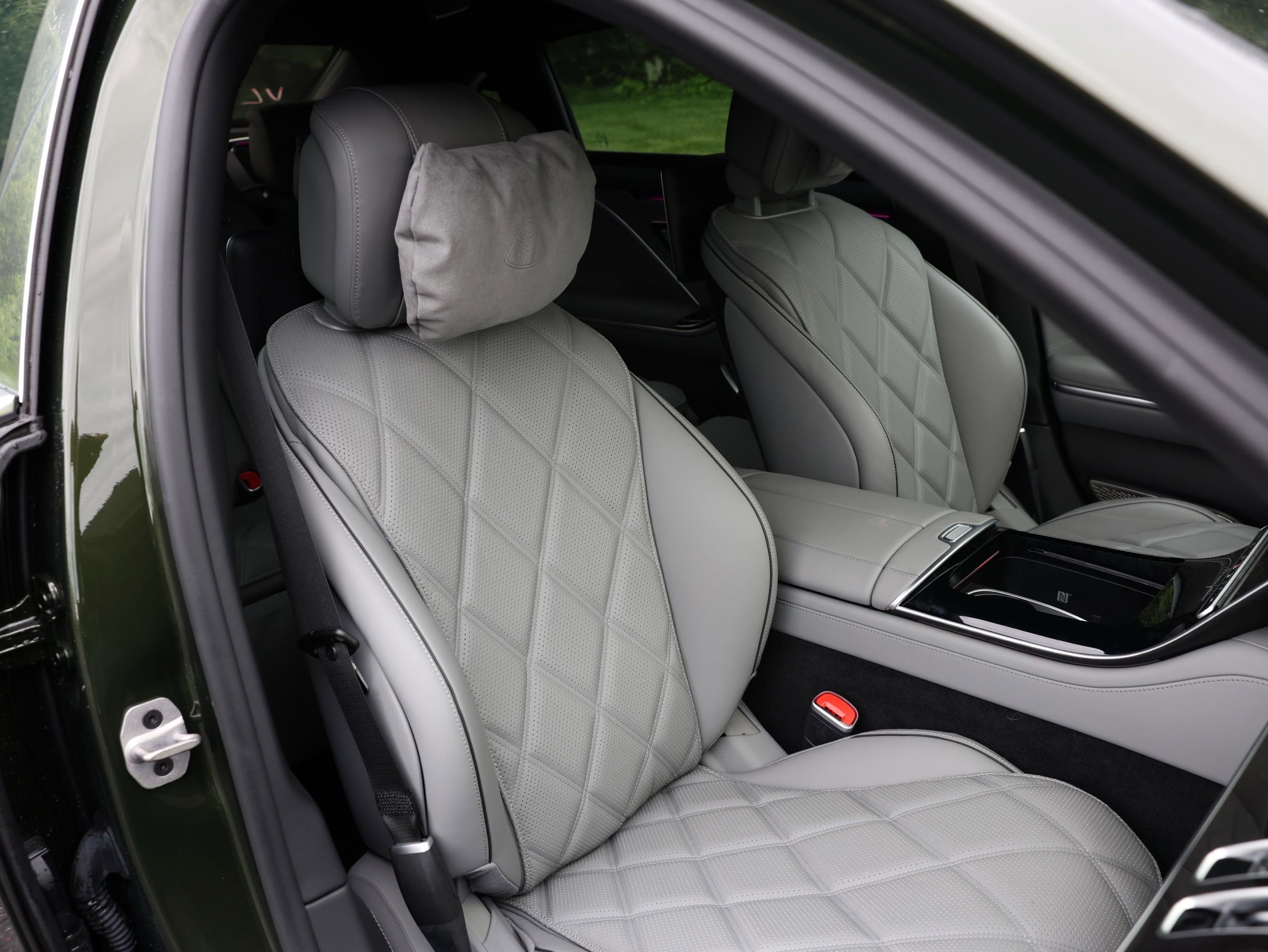 Used 2024 Mercedes-Benz Maybach S 680 4MATIC image 3