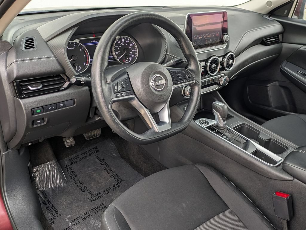 Used 2025 Nissan Sentra SV FWD image 14