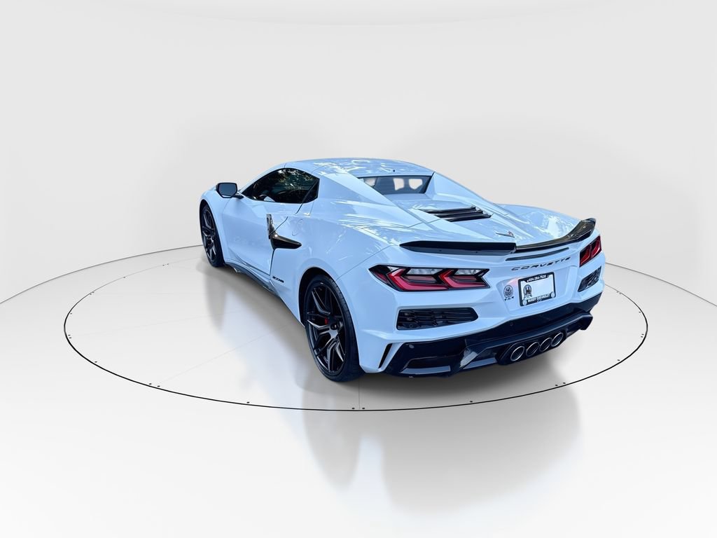 Used 2024 Chevrolet Corvette Z06 RWD image 6