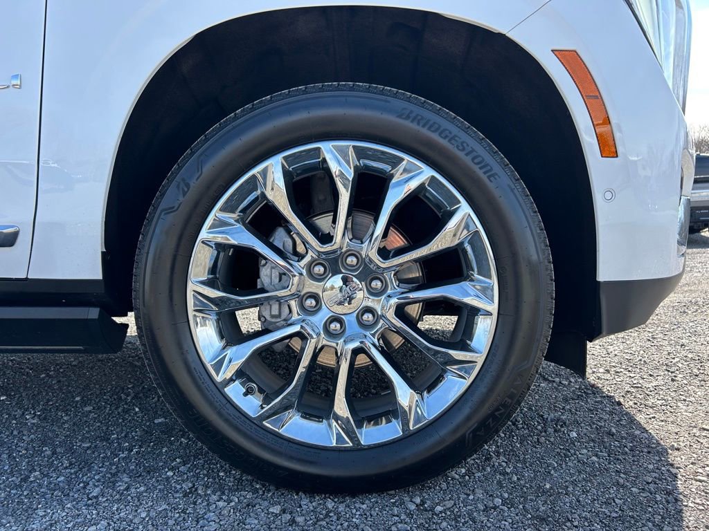 Used 2025 GMC Yukon Denali w/ Sun & Power Step Package image 26