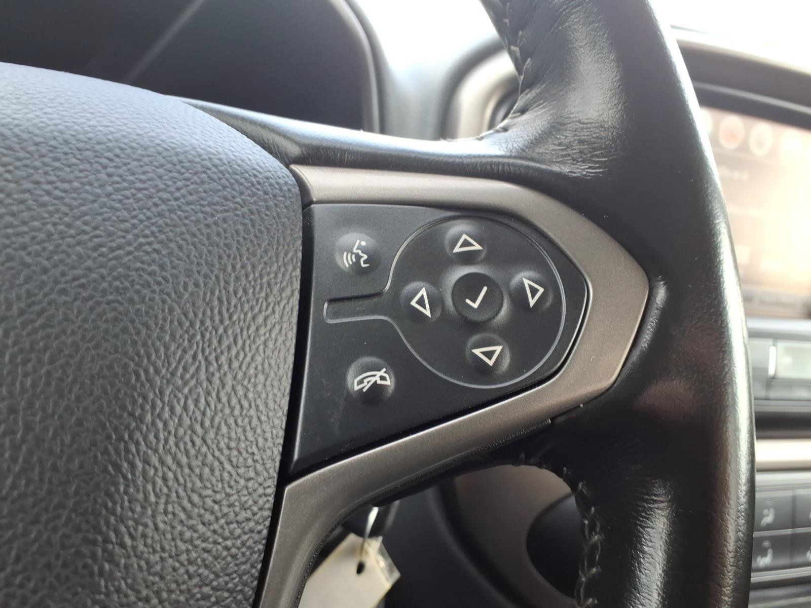 Used 2018 Chevrolet Colorado Z71 AWD/4WD image 17
