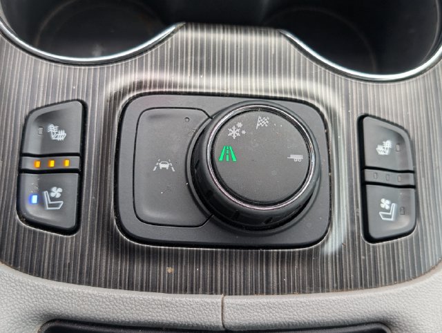 Used 2023 GMC Acadia SLT w/ Technology Package FWD image 21
