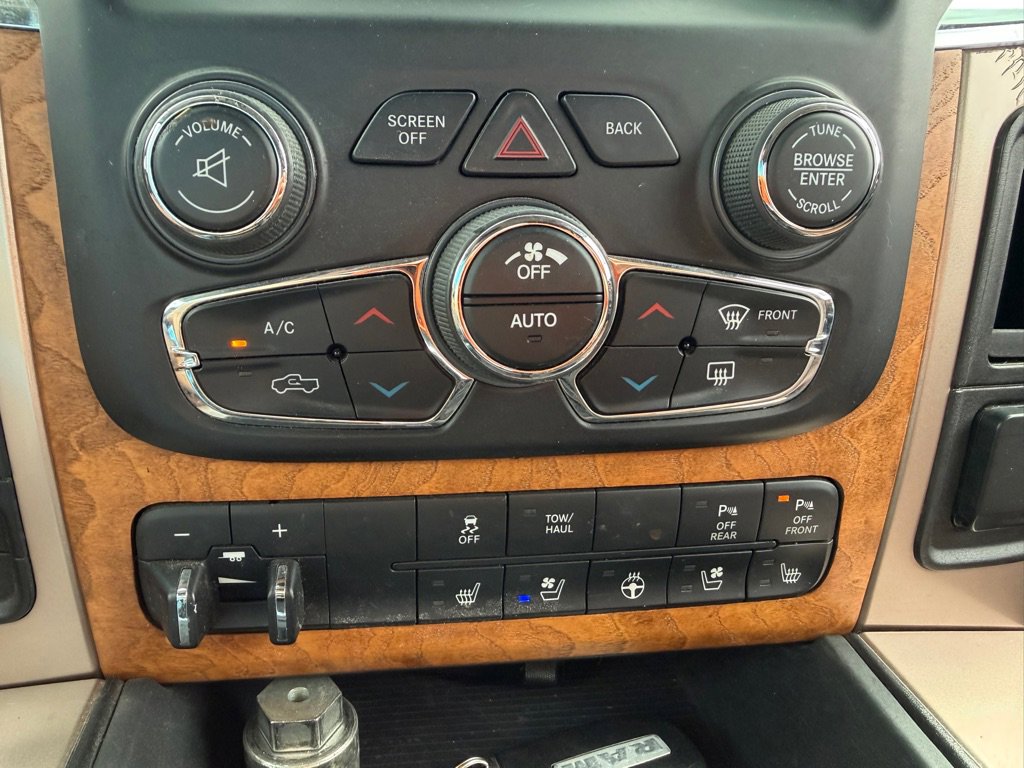 Used 2017 RAM 1500 Laramie Longhorn AWD/4WD image 17