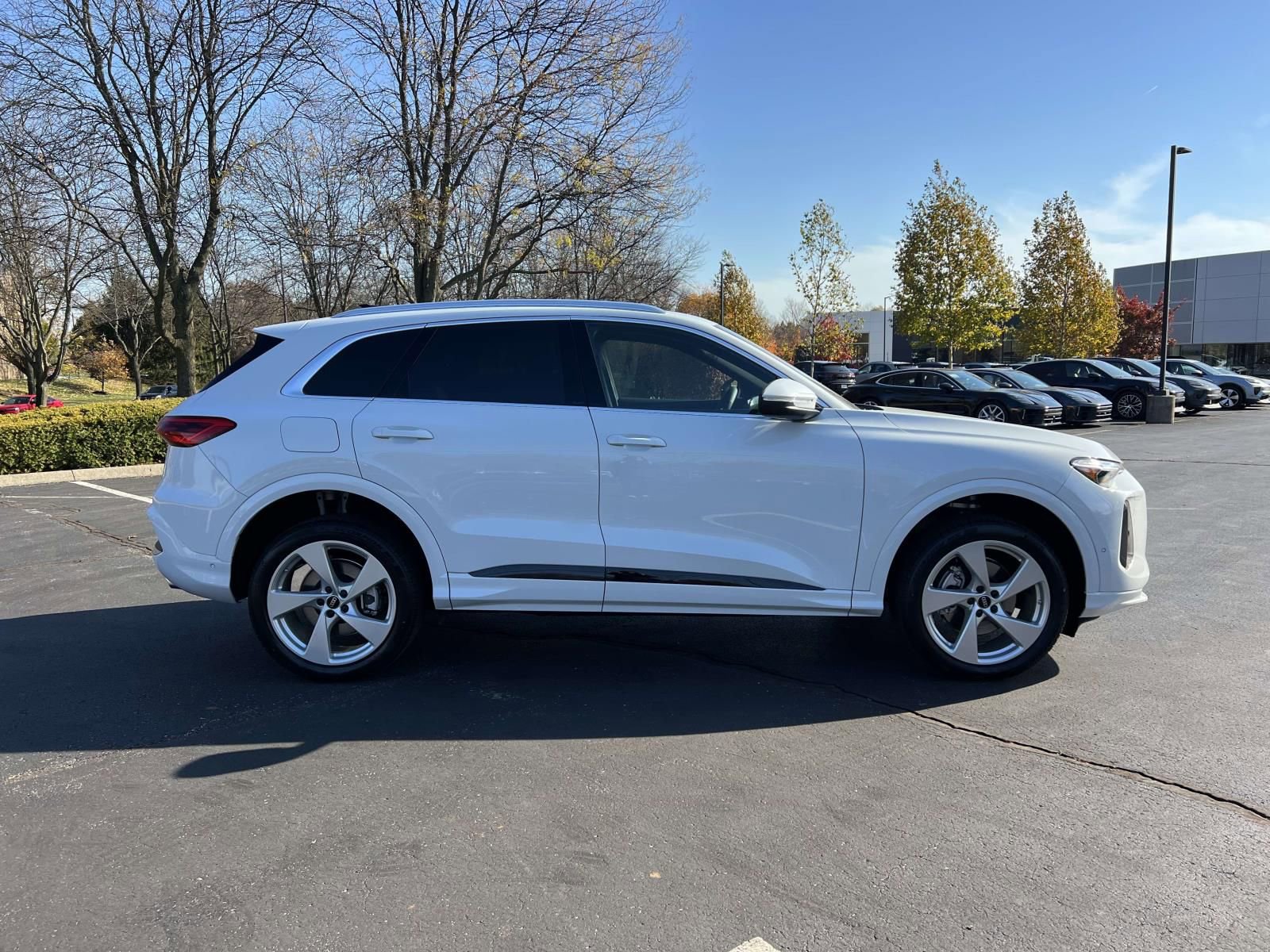 New 2025 Audi Q5 Premium Plus image 8