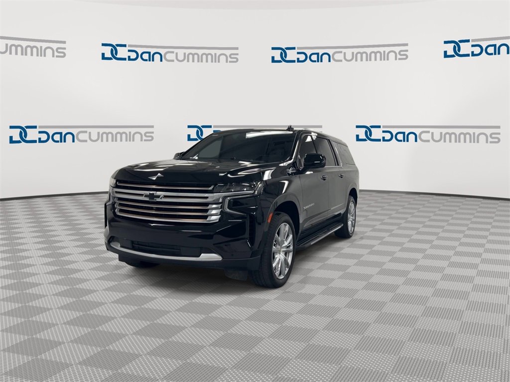 Used 2024 Chevrolet Suburban High Country image 3