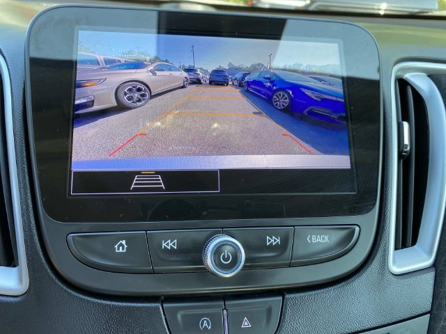 Used 2024 Chevrolet Malibu LT FWD image 9