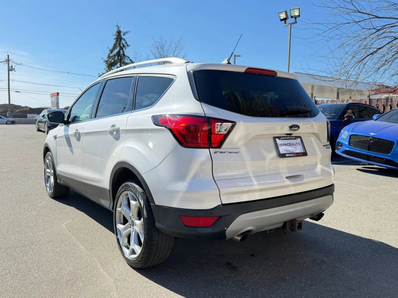 Used 2019 Ford Escape Titanium w/ U9j03 - Titanium Tow Package image 7