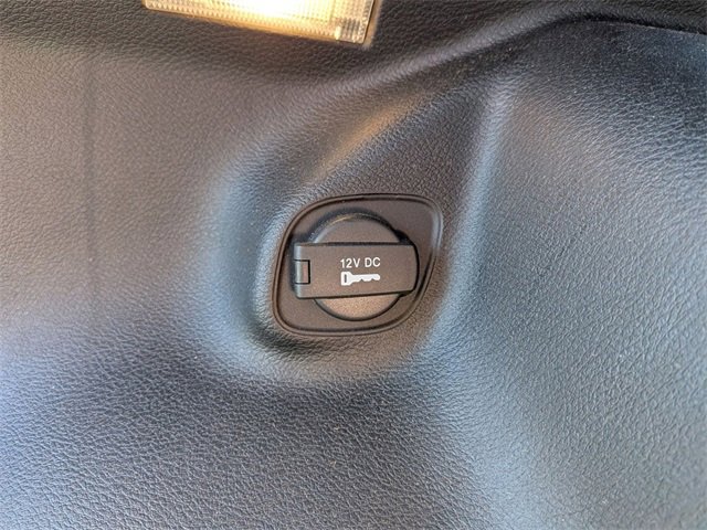 Used 2019 Jeep Cherokee Latitude Plus image 29